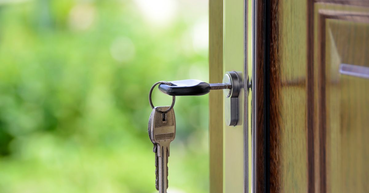 Door Knob Lock vs. Deadbolt: What Actually Keeps Your Door Secure — Yonkers Pro Locksmith